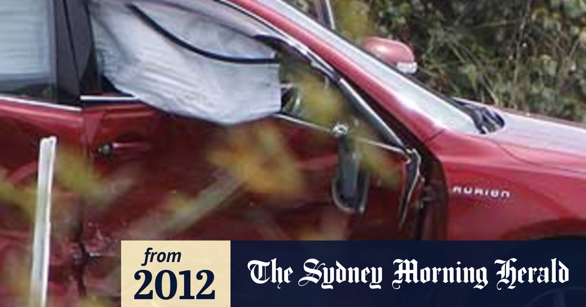 Driver stabbed after Sydney cars crash